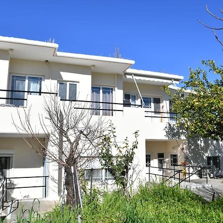 Iskas Apartments Ialysos  Esterno foto