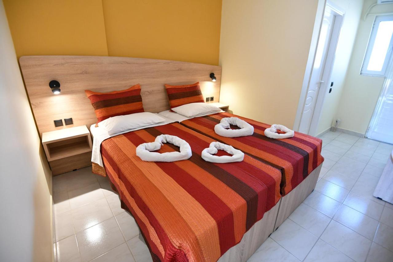 Iskas Apartments Ialysos  Esterno foto