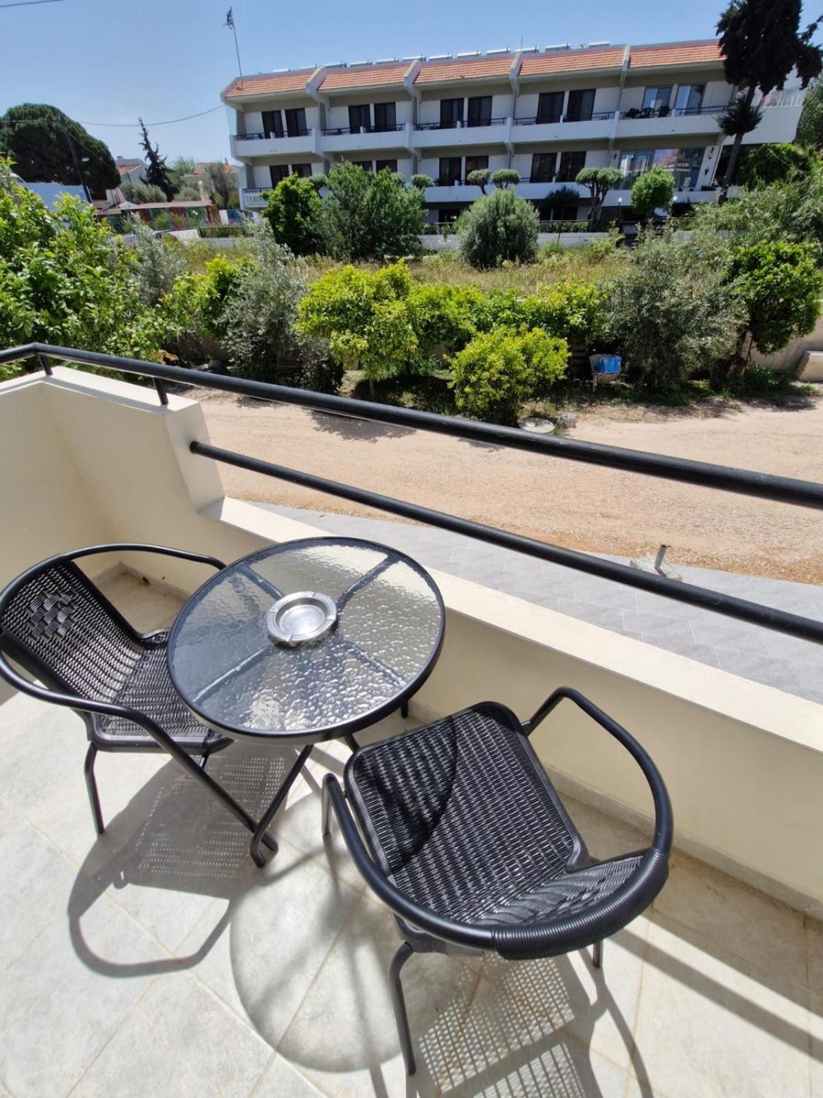 Iskas Apartments Ialysos  Esterno foto